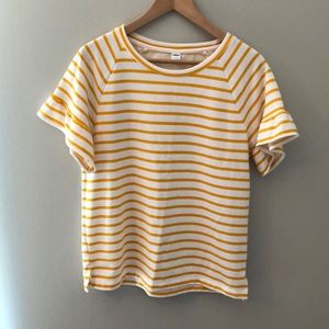 Old navy ruffle top •